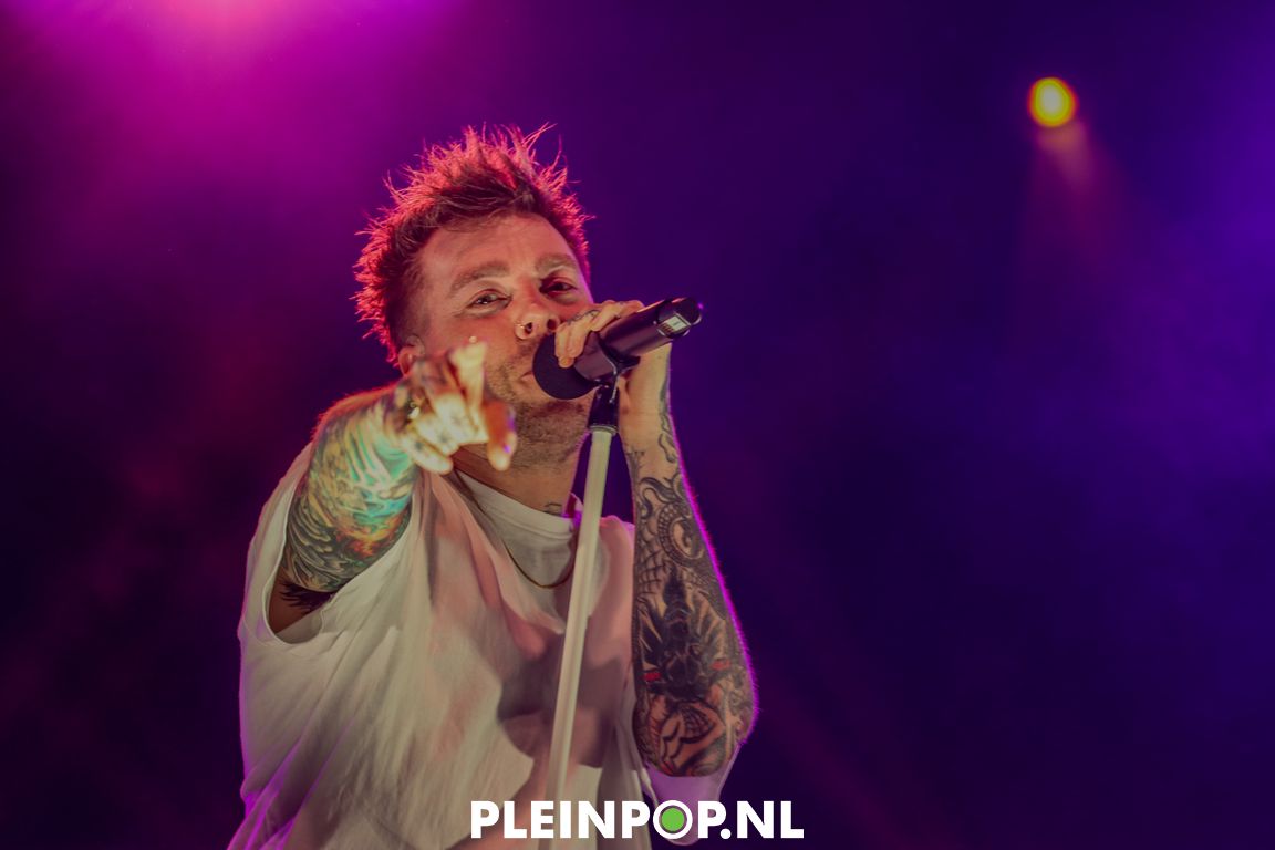 THE DIRTY DADDIES     (71)